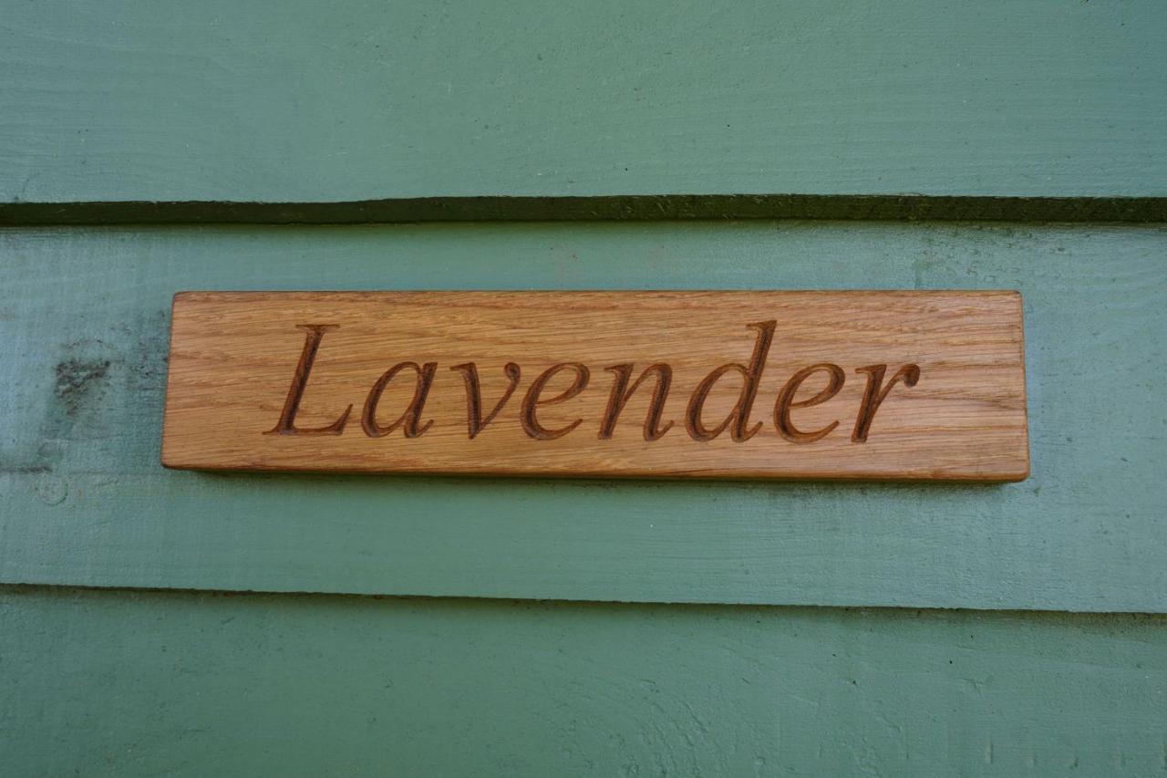 Lavender Retreat With Private Hot Tub Guest House Upper Hulme Eksteriør bilde